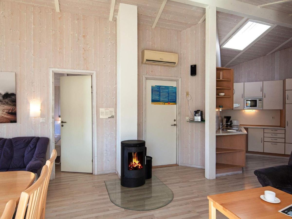 12 Person Holiday Home In Groemitz Exterior photo