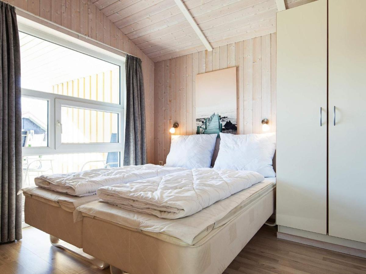 12 Person Holiday Home In Groemitz Exterior photo